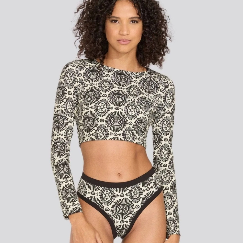 SOLID & STRIPED The Beya cropped printed rash guard Small